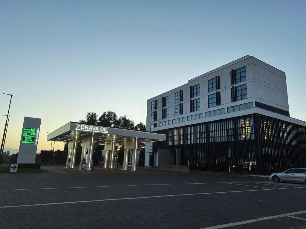 Resort Zdrava Savra Luaran gambar
